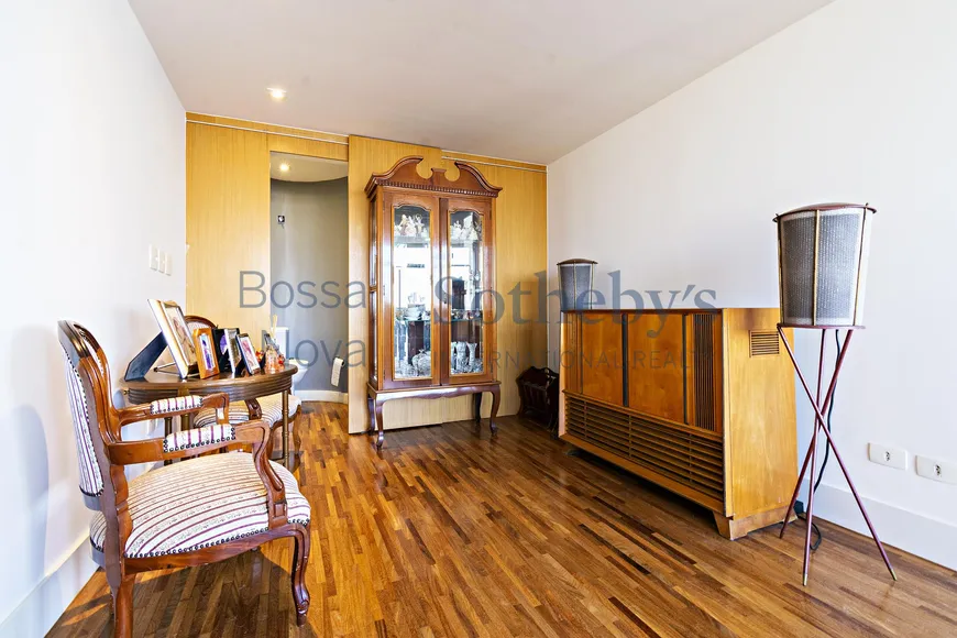 Foto 1 de Apartamento com 3 Quartos para venda ou aluguel, 178m² em Jardim Paulistano, São Paulo
