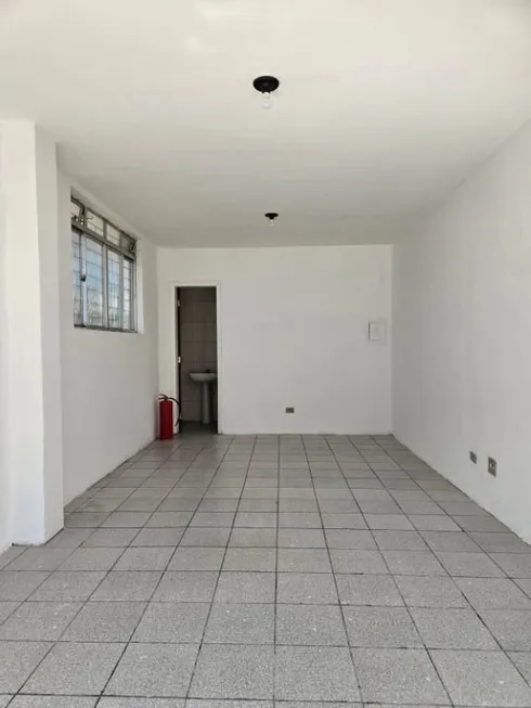 Foto 1 de Ponto Comercial para alugar, 25m² em Boqueirão, Curitiba