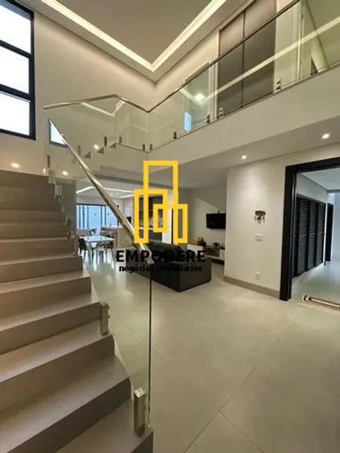 Foto 1 de Casa de Condomínio com 4 Quartos à venda, 253m² em Grand Ville, Uberlândia
