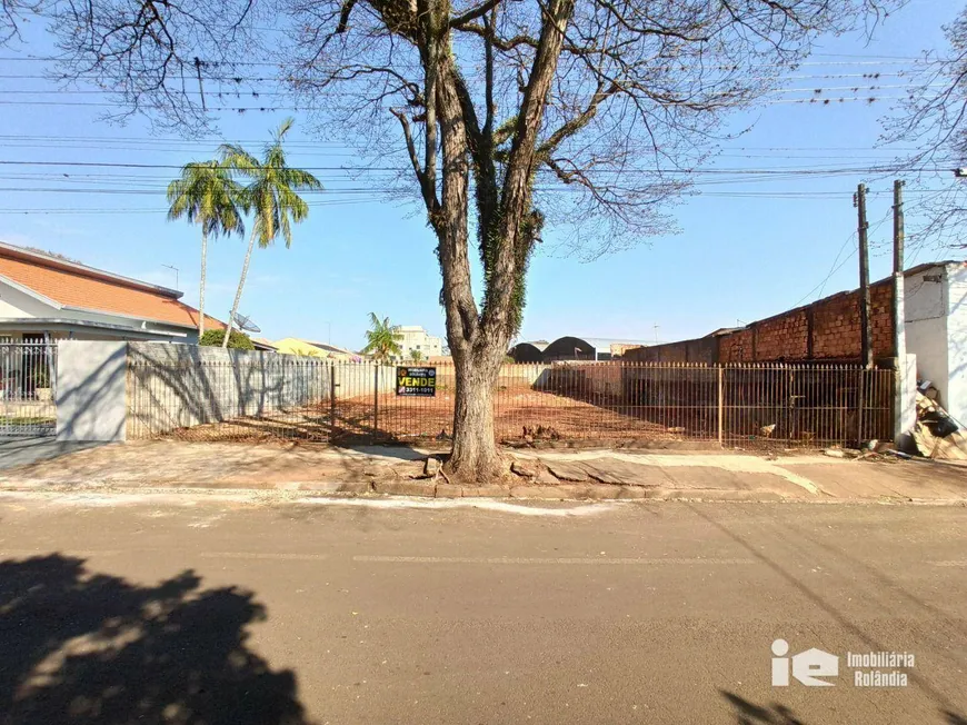 Foto 1 de Lote/Terreno à venda, 639m² em Centro, Rolândia