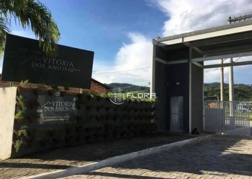 Foto 1 de Lote/Terreno à venda, 216m² em Pindobas, Maricá