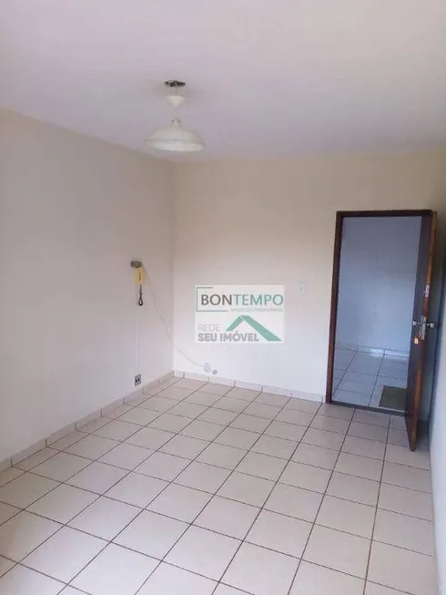 Foto 1 de Sala Comercial para alugar, 18m² em Caiçaras, Belo Horizonte