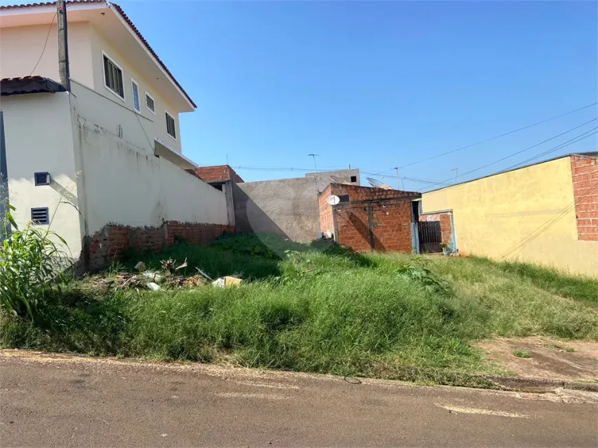 Foto 1 de Lote/Terreno à venda, 150m² em Jardim Medeiros, São Carlos