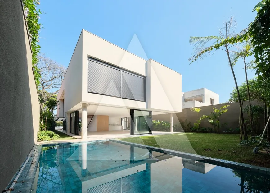 Foto 1 de Casa com 4 Quartos à venda, 490m² em Alto de Pinheiros, São Paulo