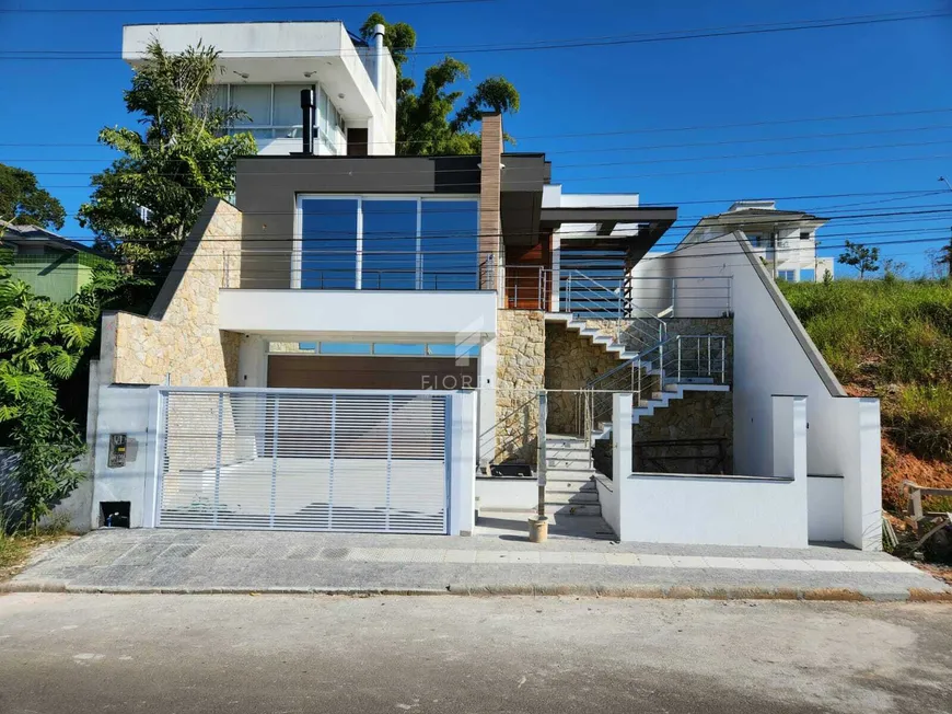 Foto 1 de Casa com 2 Quartos à venda, 270m² em Pedra Branca, Palhoça