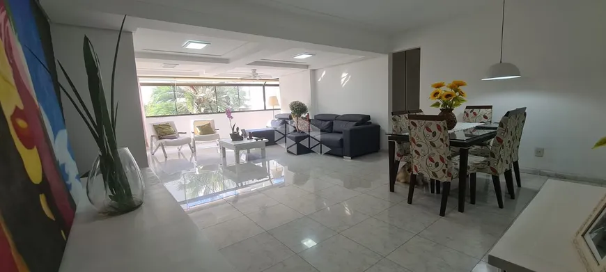 Foto 1 de Apartamento com 3 Quartos à venda, 125m² em Moinhos de Vento, Porto Alegre