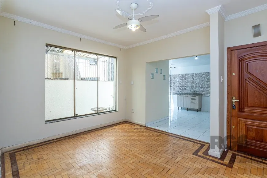 Foto 1 de Apartamento com 3 Quartos à venda, 88m² em Petrópolis, Porto Alegre