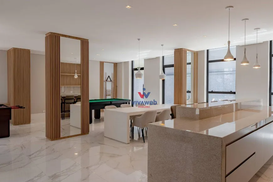 Foto 1 de Apartamento com 3 Quartos à venda, 96m² em Centro, Curitiba