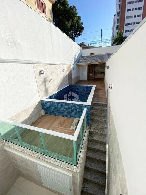 Foto 1 de Casa com 3 Quartos à venda, 240m² em Penha, São Paulo