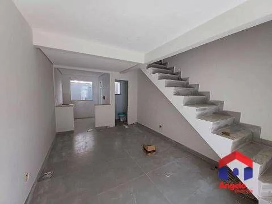 Foto 1 de Casa com 2 Quartos à venda, 60m² em Planalto, Belo Horizonte