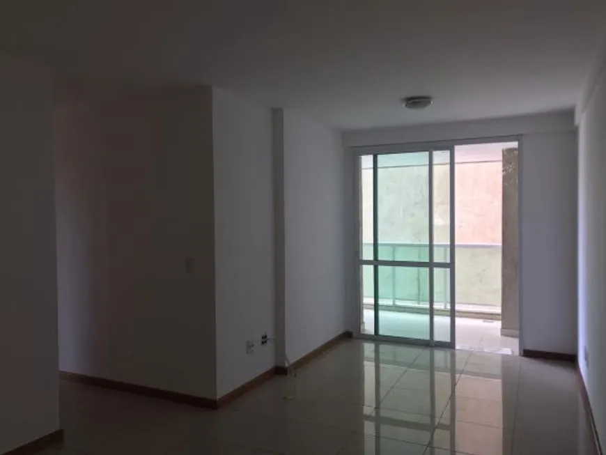 Foto 1 de Apartamento com 3 Quartos à venda, 87m² em Praia Campista, Macaé