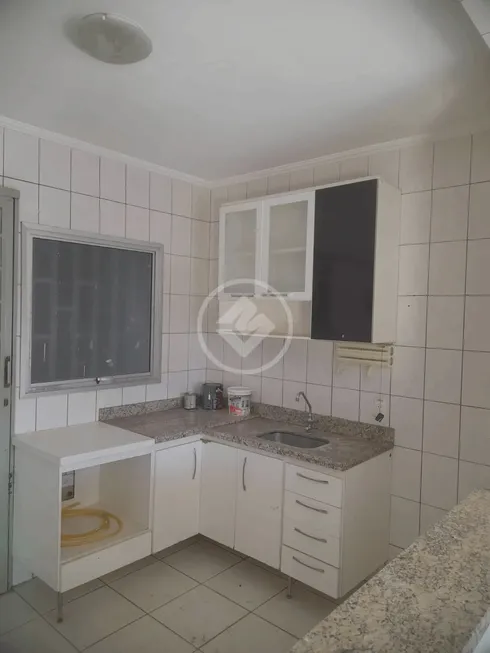 Foto 1 de Sobrado com 3 Quartos à venda, 141m² em Santa Mônica, Uberlândia