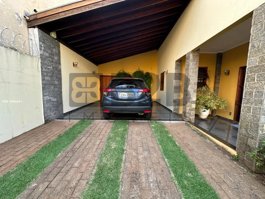 Foto 1 de Casa com 3 Quartos à venda, 310m² em Vila Cidade Universitária, Bauru
