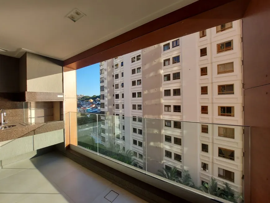 Foto 1 de Apartamento com 3 Quartos para venda ou aluguel, 131m² em Agronômica, Florianópolis