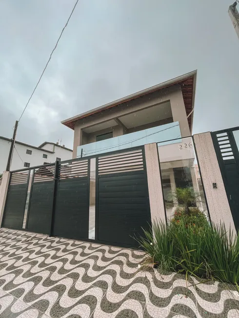 Foto 1 de Casa com 2 Quartos à venda, 50m² em Maracanã, Praia Grande