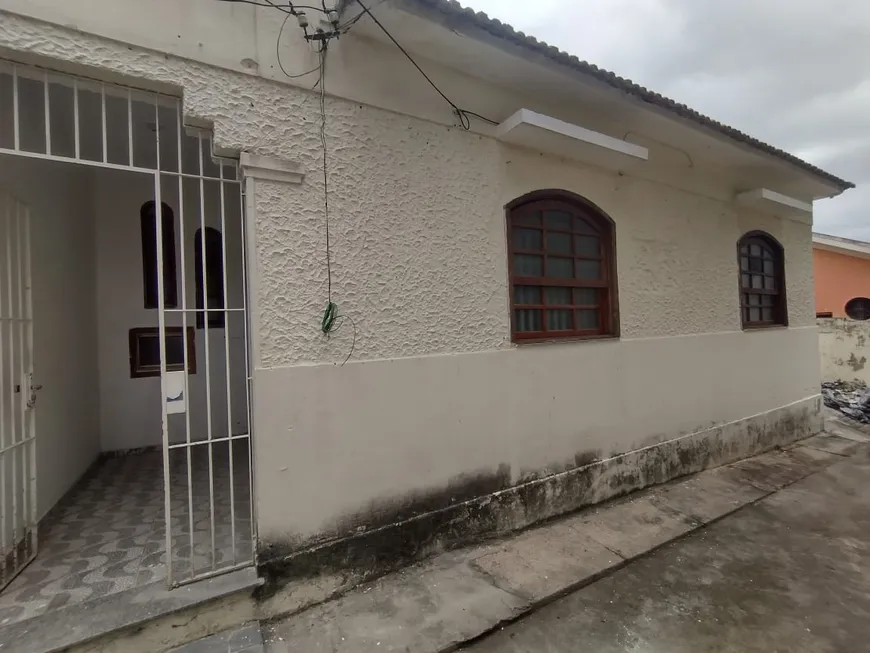 Foto 1 de Casa com 2 Quartos para alugar, 90m² em Bento Ribeiro, Rio de Janeiro