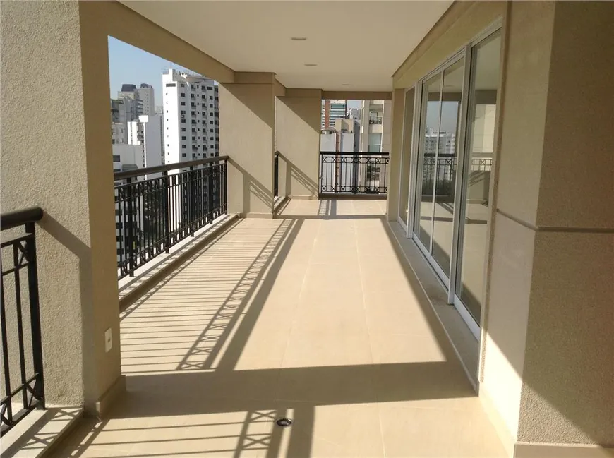 Foto 1 de Apartamento com 4 Quartos à venda, 350m² em Campo Belo, São Paulo