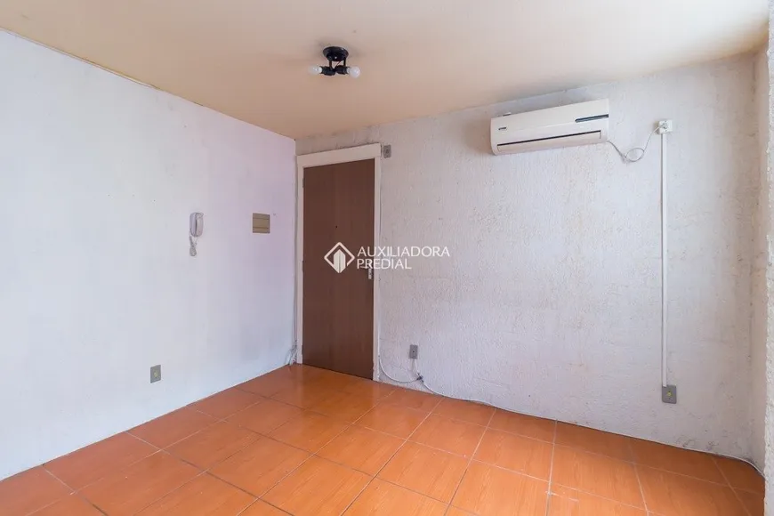 Foto 1 de Apartamento com 2 Quartos para alugar, 48m² em Mário Quintana, Porto Alegre