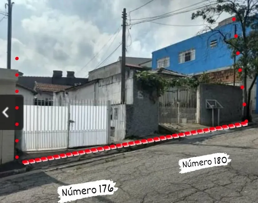 Foto 1 de Casa com 2 Quartos à venda, 330m² em Vila Pereira Cerca, São Paulo