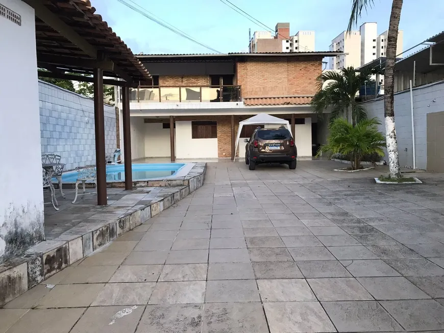 Foto 1 de Casa com 4 Quartos à venda, 240m² em Jardim Cidade Universitária, João Pessoa