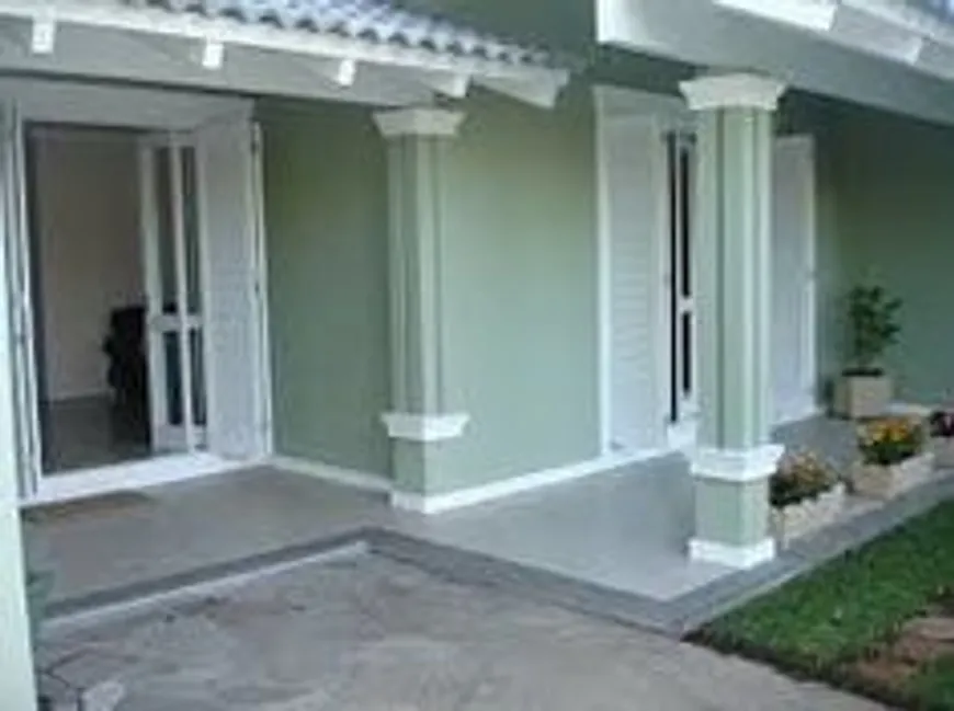 Foto 1 de Casa com 3 Quartos à venda, 112m² em Zona VI, Umuarama