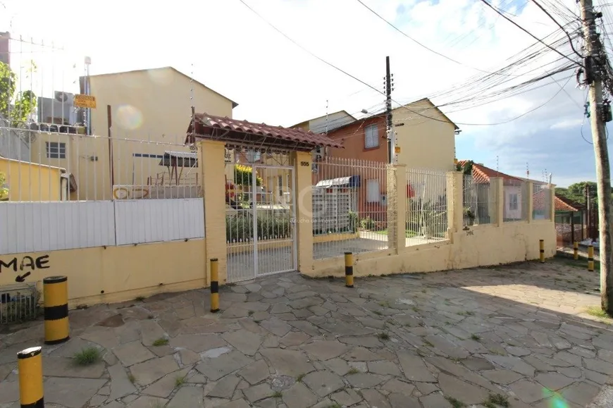 Foto 1 de Casa de Condomínio com 2 Quartos à venda, 36m² em Santo Antônio, Porto Alegre