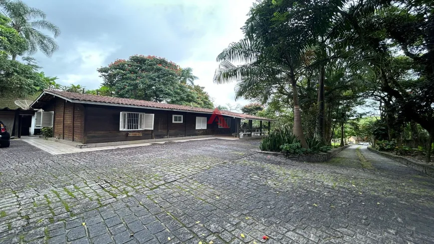 Foto 1 de Casa de Condomínio com 3 Quartos à venda, 228m² em Condomínio Lagoinha, Jacareí