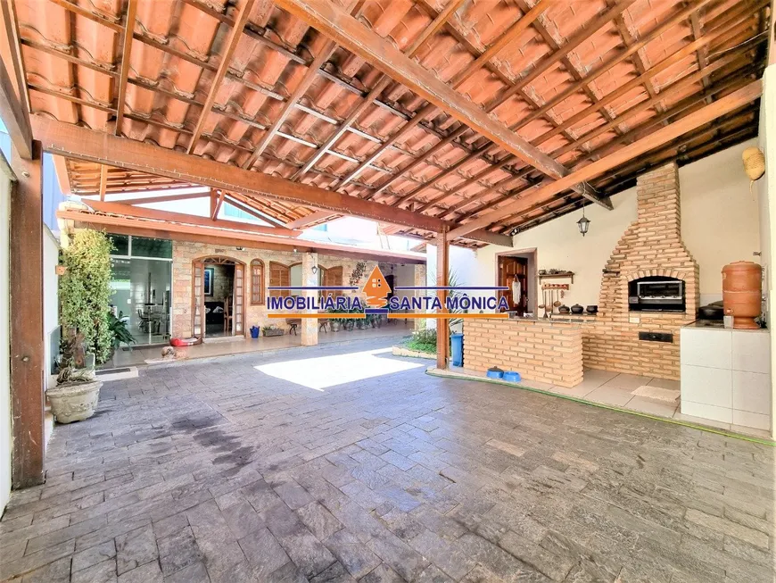 Foto 1 de Casa com 3 Quartos à venda, 360m² em Dona Clara, Belo Horizonte