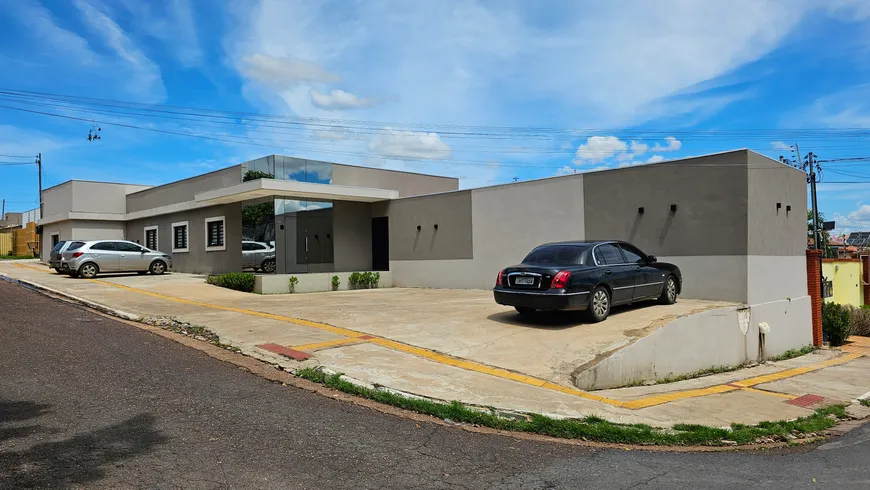 Foto 1 de Sala Comercial com 6 Quartos para alugar, 250m² em Jardim Cuiabá, Cuiabá