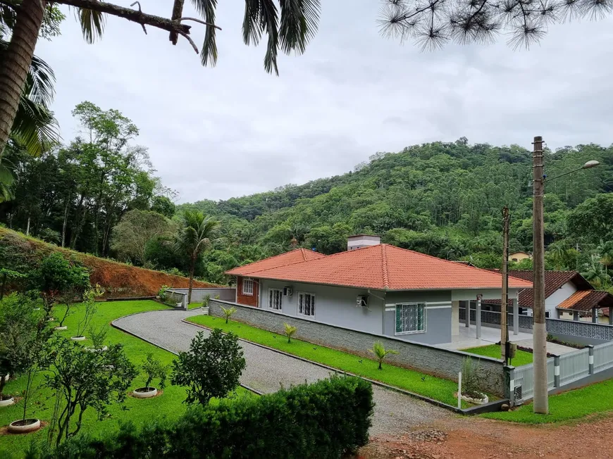 Foto 1 de Casa com 5 Quartos à venda, 218m² em Ano Bom, Corupá