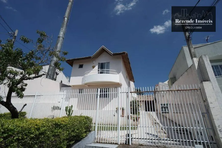 Foto 1 de Casa de Condomínio com 3 Quartos à venda, 120m² em Uberaba, Curitiba