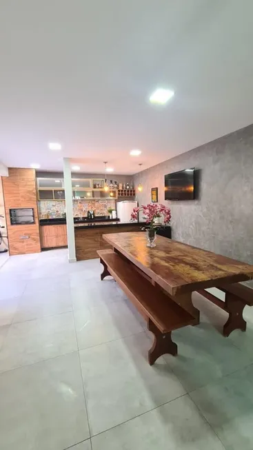 Foto 1 de Casa com 3 Quartos à venda, 180m² em SIM, Feira de Santana