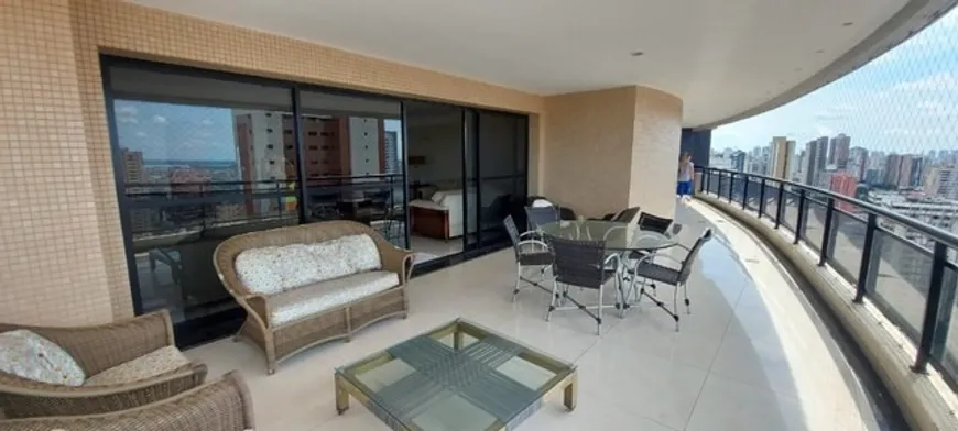 Foto 1 de Apartamento com 4 Quartos à venda, 380m² em Batista Campos, Belém