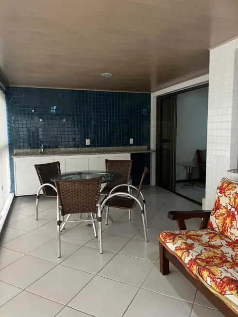 Foto 1 de Apartamento com 3 Quartos à venda, 129m² em Centro, Guarapari