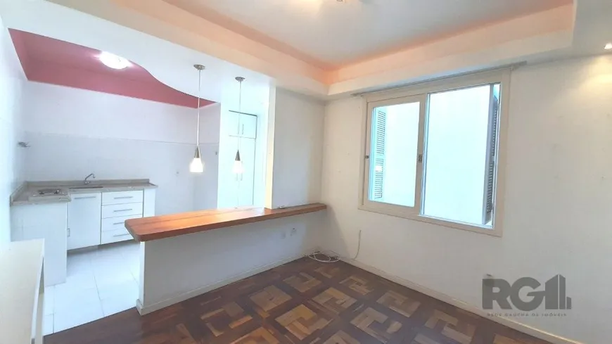 Foto 1 de Apartamento com 1 Quarto à venda, 39m² em Santana, Porto Alegre