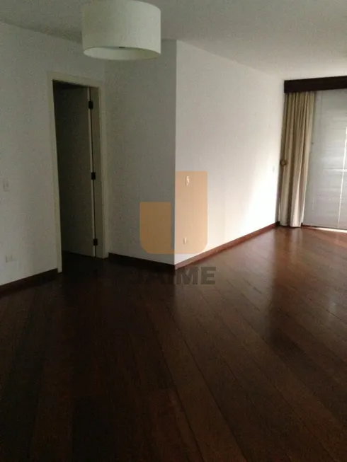 Foto 1 de Apartamento com 3 Quartos para alugar, 130m² em Higienópolis, São Paulo