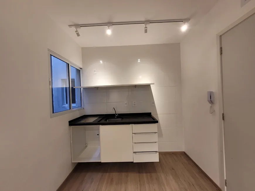 Foto 1 de Apartamento com 1 Quarto para alugar, 27m² em Jardim  Independencia, São Paulo