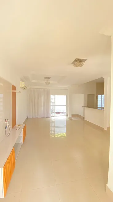 Foto 1 de Sobrado com 4 Quartos para venda ou aluguel, 159m² em Centro Norte, Cuiabá