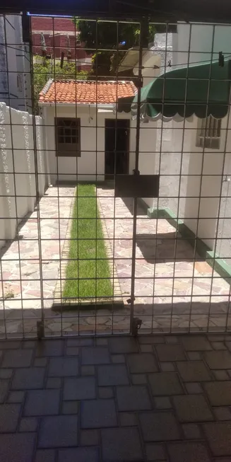 Foto 1 de Casa com 4 Quartos à venda, 150m² em Campo Grande, Recife