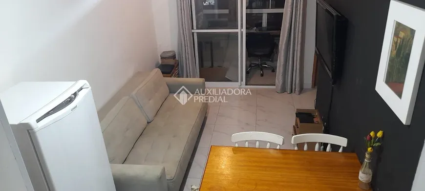 Foto 1 de Apartamento com 2 Quartos à venda, 48m² em Costa E Silva, Porto Alegre