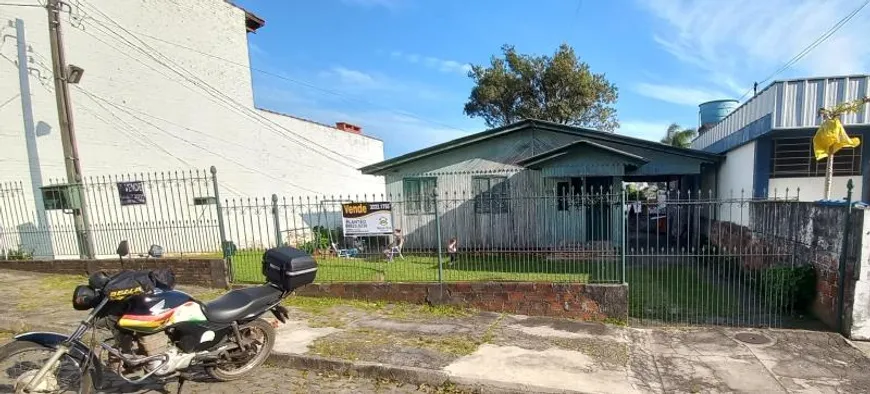 Foto 1 de Casa com 3 Quartos à venda, 90m² em Itararé, Santa Maria