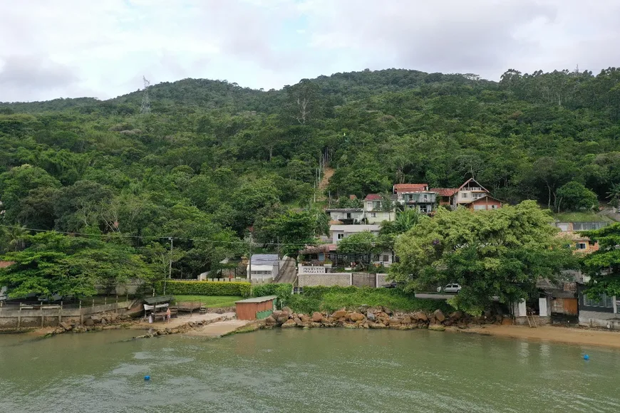 Foto 1 de Casa com 3 Quartos para alugar, 200m² em Ribeirão da Ilha, Florianópolis