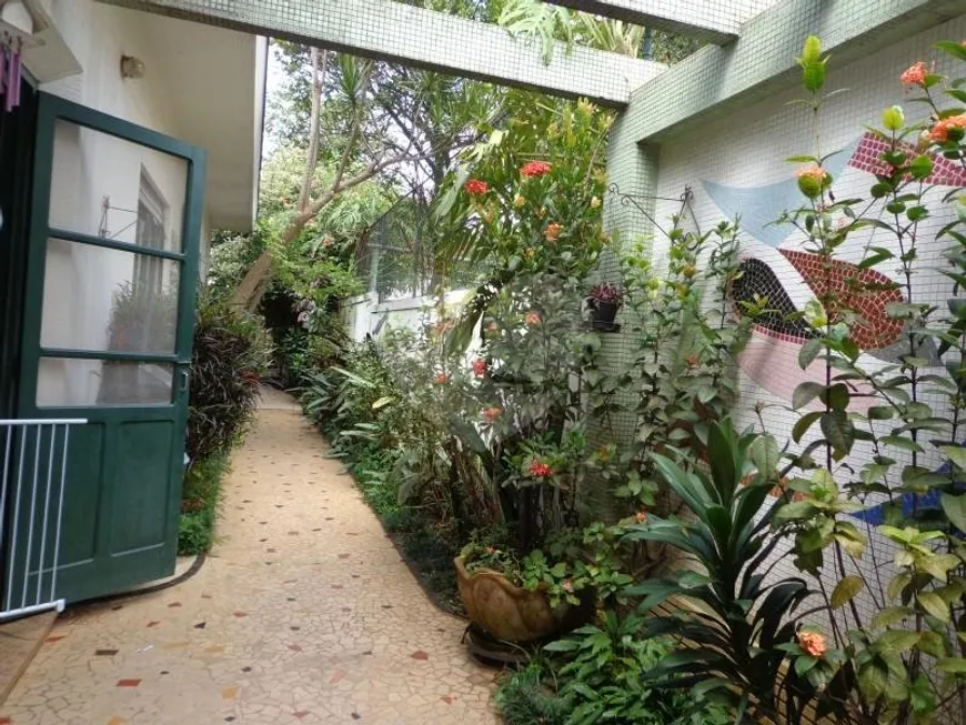 Foto 1 de Casa com 6 Quartos à venda, 400m² em Ipiranga, São Paulo