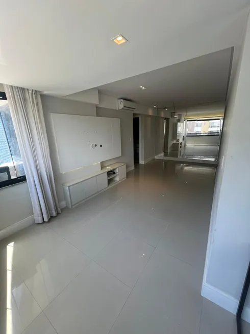 Foto 1 de Apartamento com 2 Quartos à venda, 65m² em Armação, Salvador