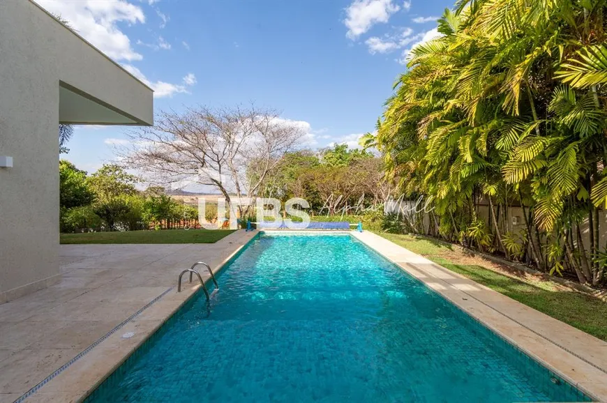 Foto 1 de Casa de Condomínio com 4 Quartos à venda, 467m² em Fazenda Gameleira, Goiânia