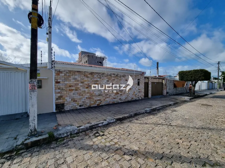 Foto 1 de Casa com 3 Quartos à venda, 238m² em Ponta Negra, Natal
