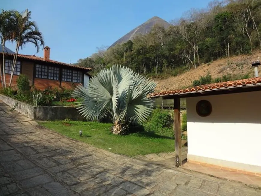 Foto 1 de Fazenda/Sítio com 3 Quartos à venda, 10m² em Itaipava, Petrópolis