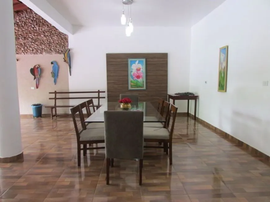 Foto 1 de Sobrado com 5 Quartos à venda, 523m² em Vila Santa Rita, Goiânia