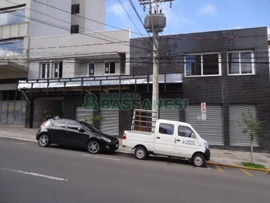 Foto 1 de Ponto Comercial para alugar, 74m² em Centro, Caxias do Sul