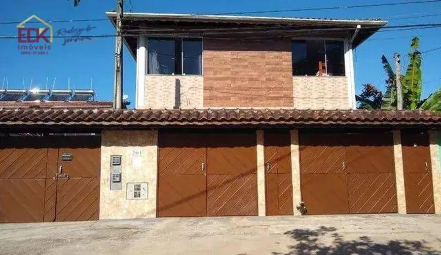 Foto 1 de Sobrado com 8 Quartos à venda, 100m² em Praia das Toninhas, Ubatuba